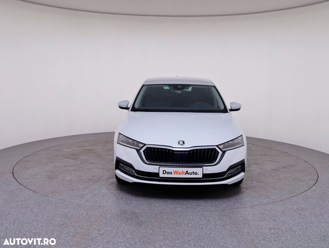 Skoda Octavia 2.0 TDI DSG Style - 8