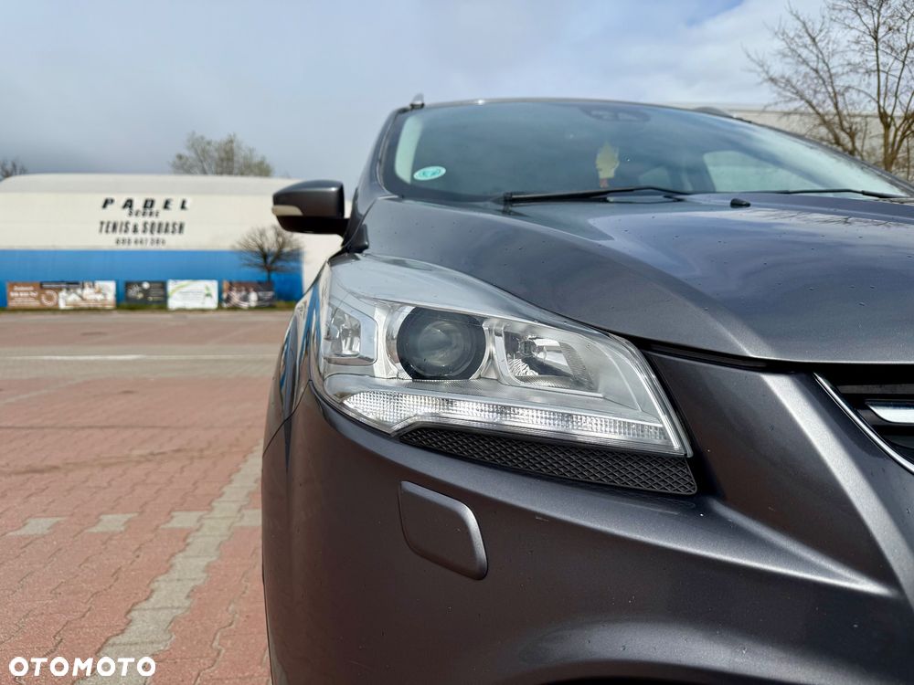 Ford Kuga 2.0 TDCi 2x4 Titanium - 14