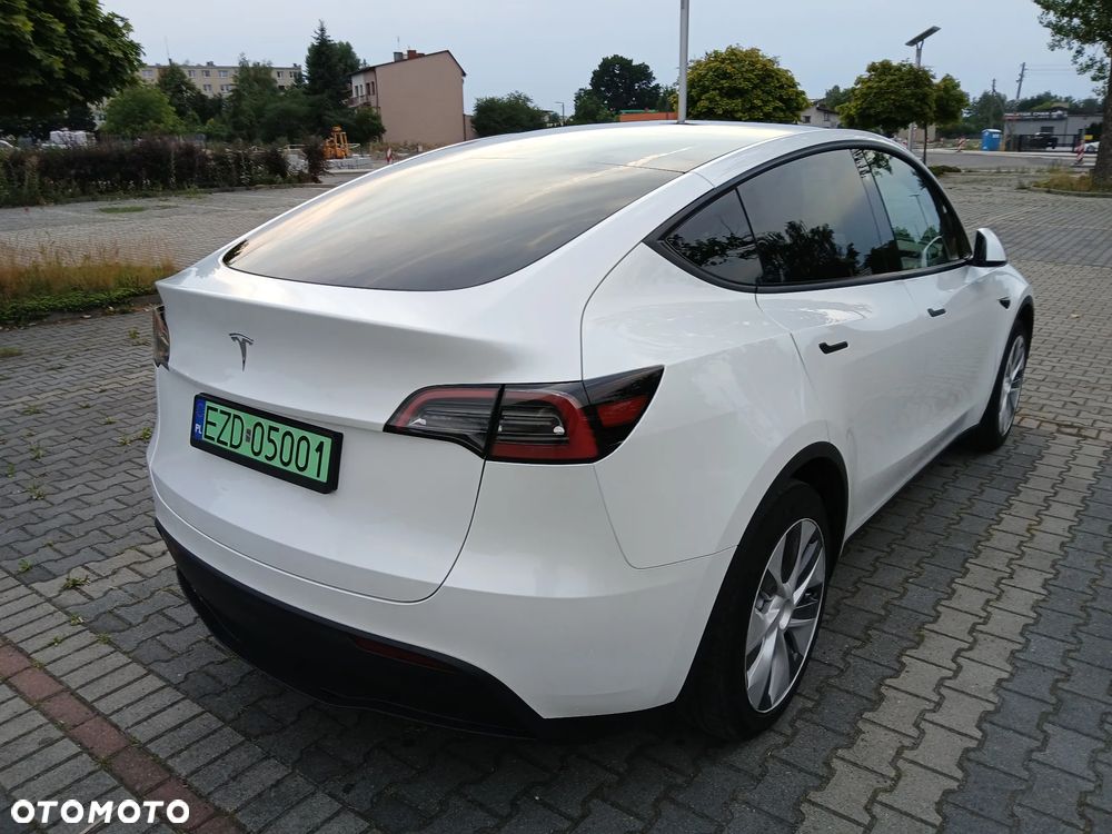 Tesla Model Y RWD - 7