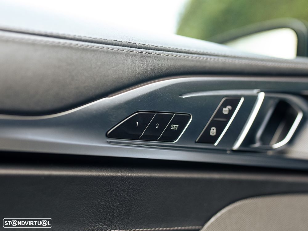 BMW 840 d xDrive Pack M - 35