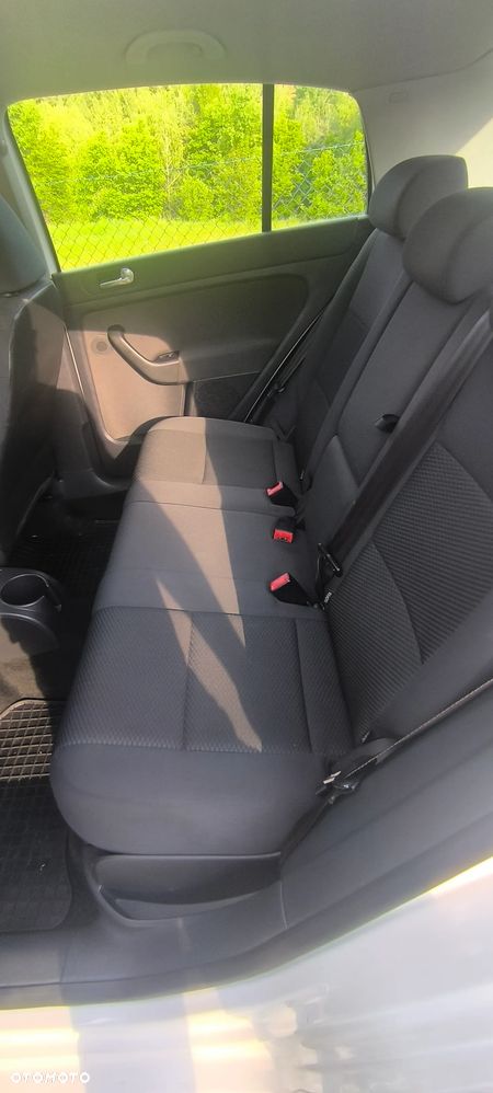 Volkswagen Golf 1.6 TDI Comfortline - 10