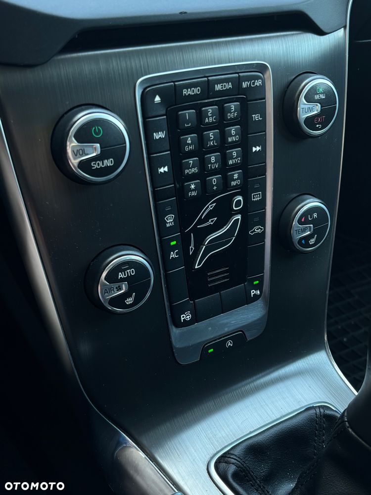 Volvo V40 - 16
