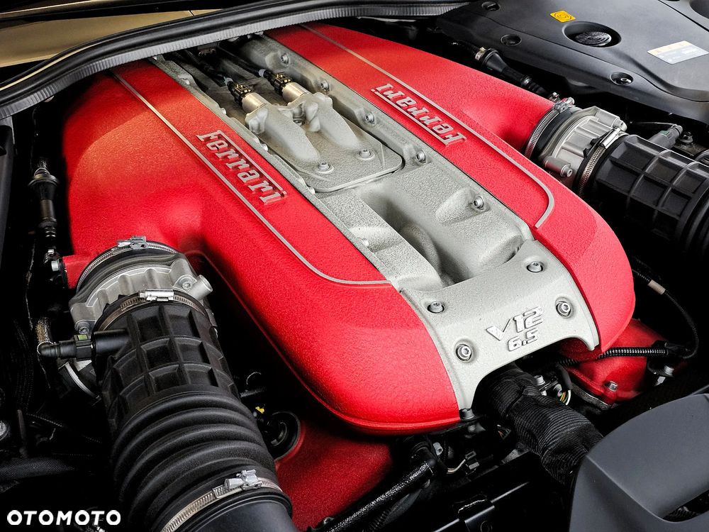 Ferrari 812 Superfast - 28