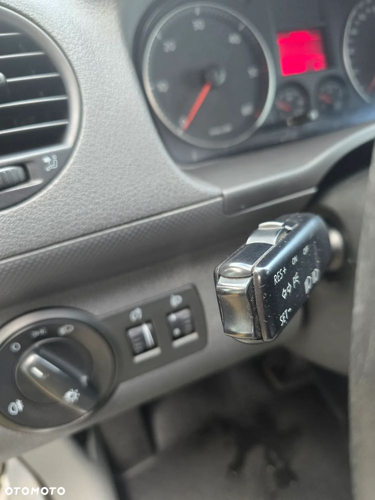 Volkswagen CADDY - 11