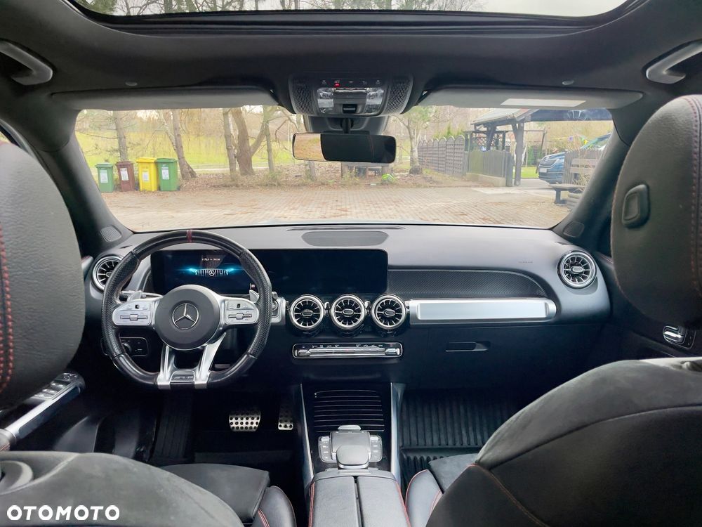 Mercedes-Benz GLB - 17