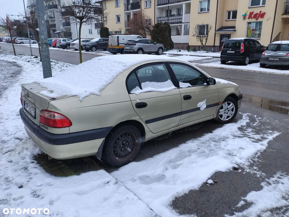 Toyota Avensis 1.6 VVT-i Terra - 7