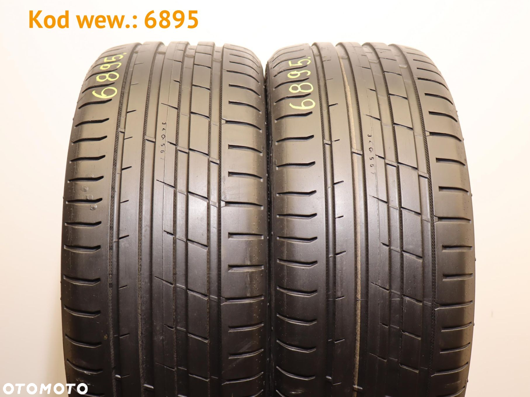 Nokian Powerproof - 225/40 R18 - 2