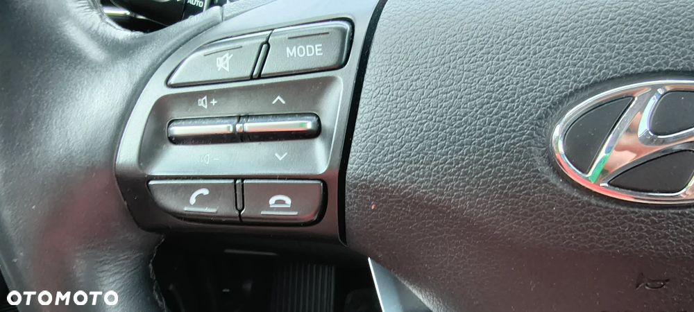 Hyundai i30 1.5 DPI Classic + - 13