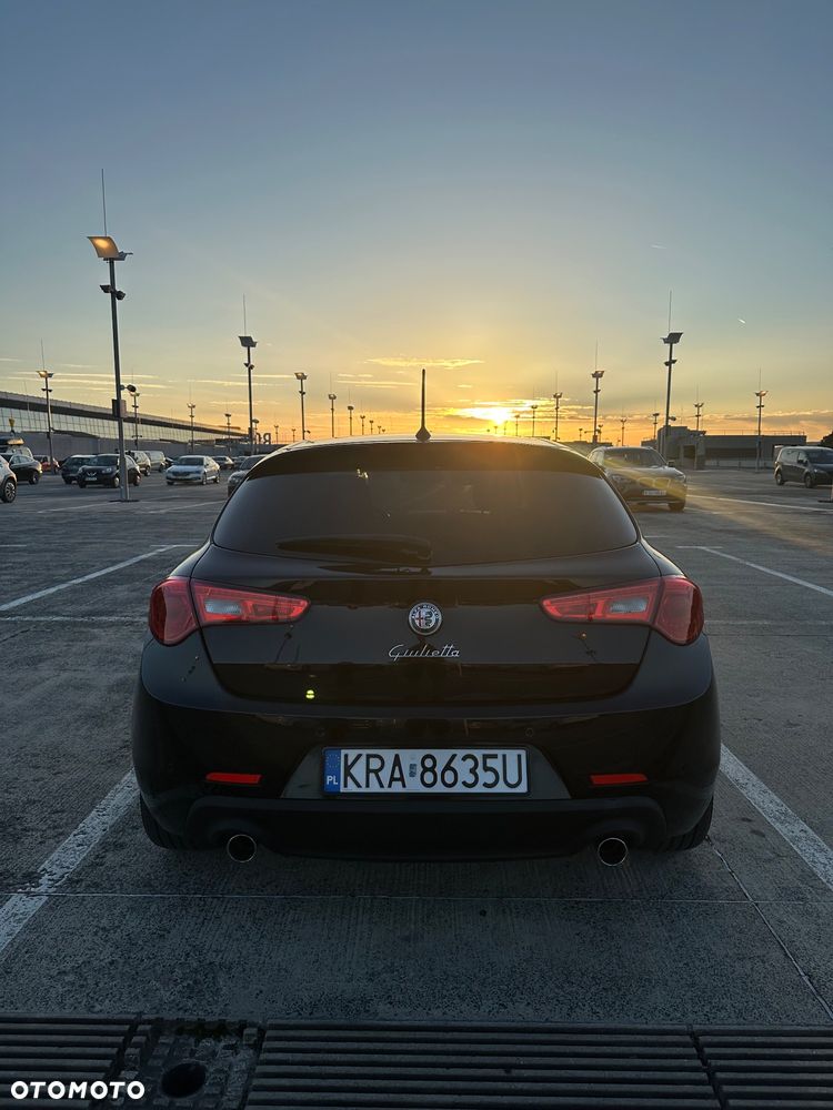 Alfa Romeo Giulietta 2.0 JTDM Distinctive - 4