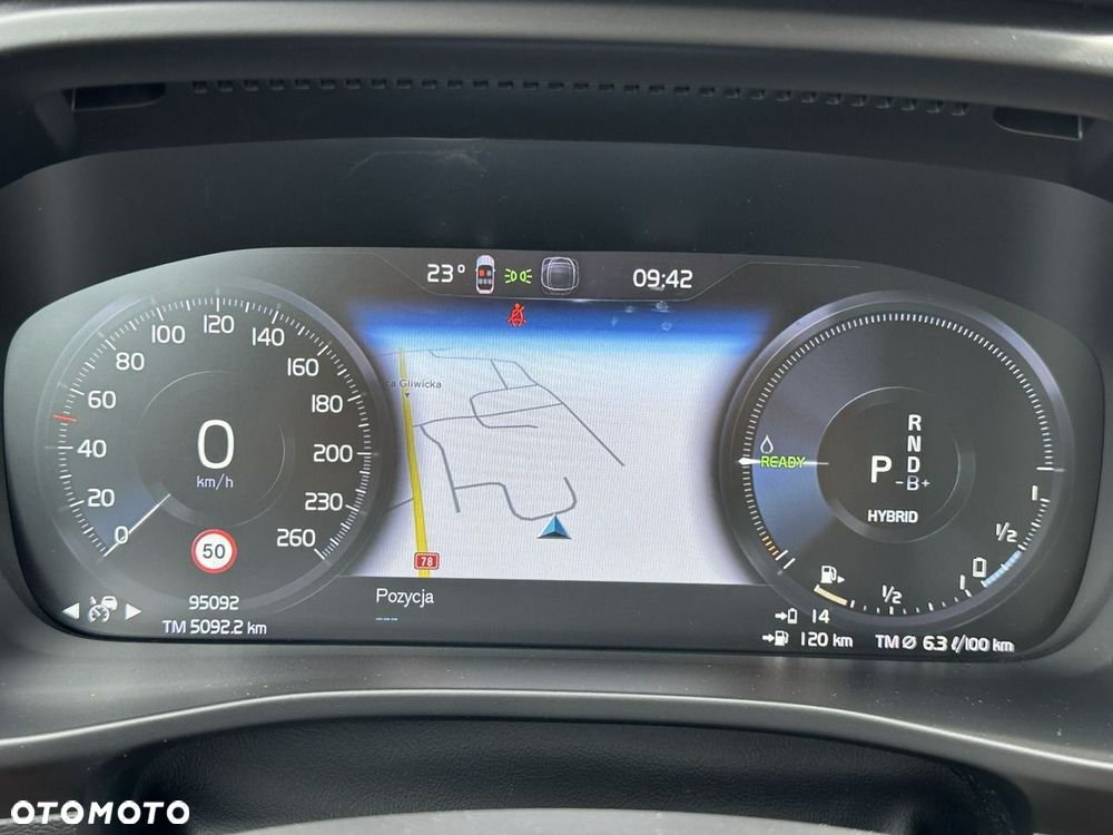 Volvo XC 40 - 22