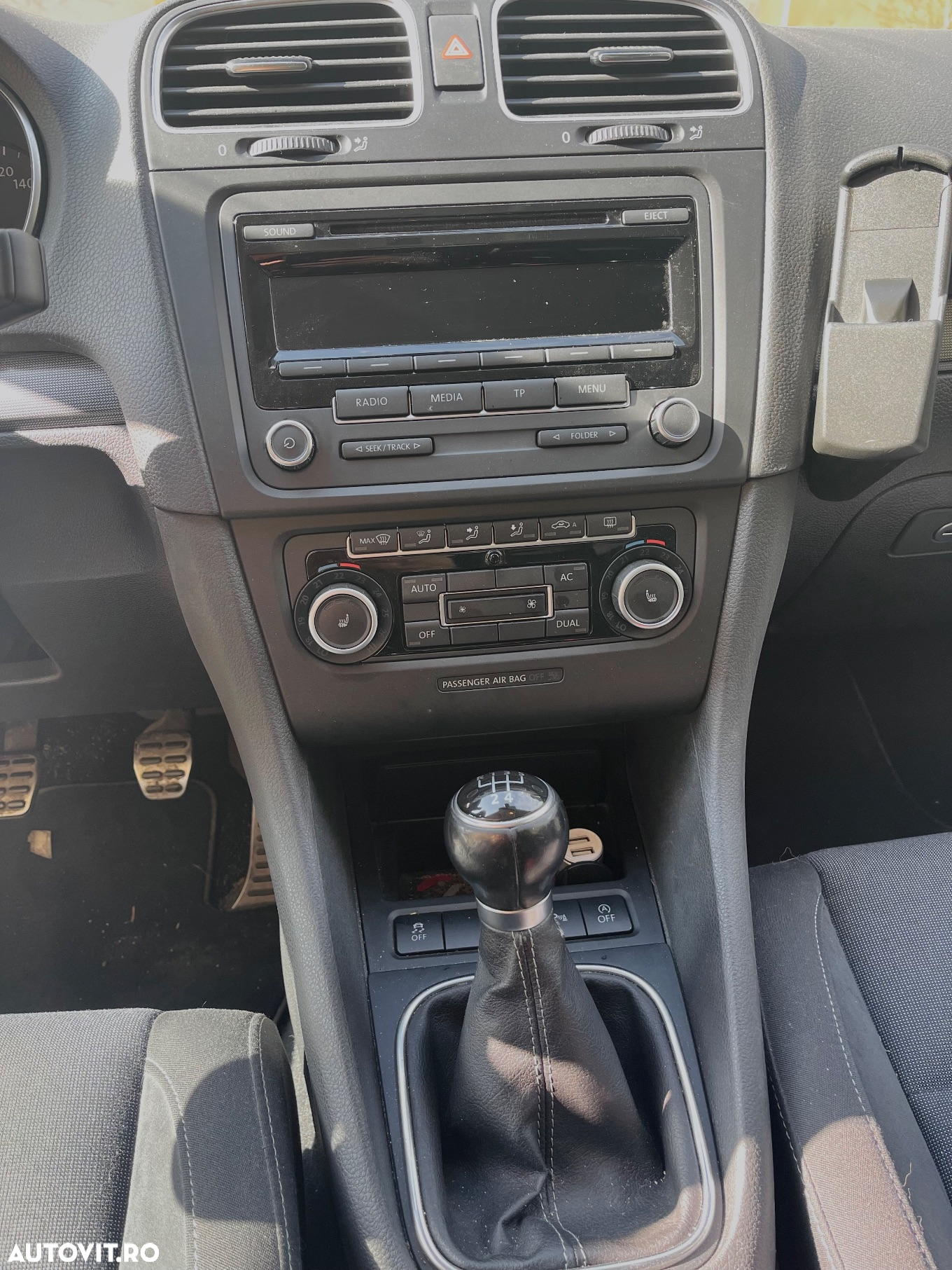 Volkswagen Golf - 31