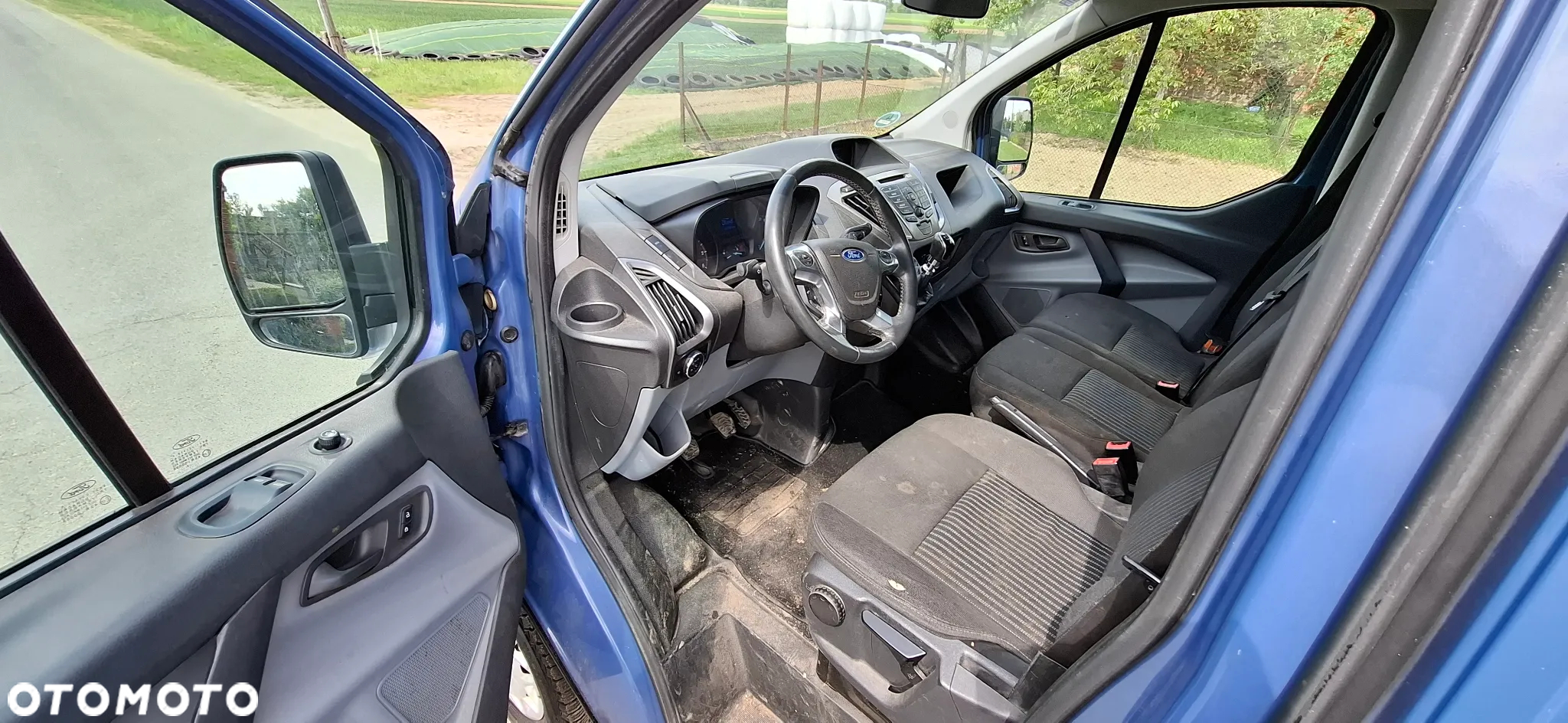 Ford TRANSIT CUSTOM - 10