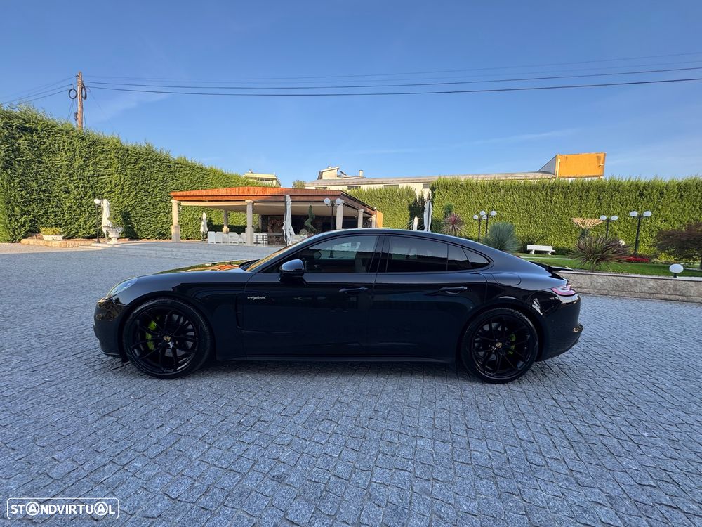 Porsche Panamera 4 E-Hybrid - 5