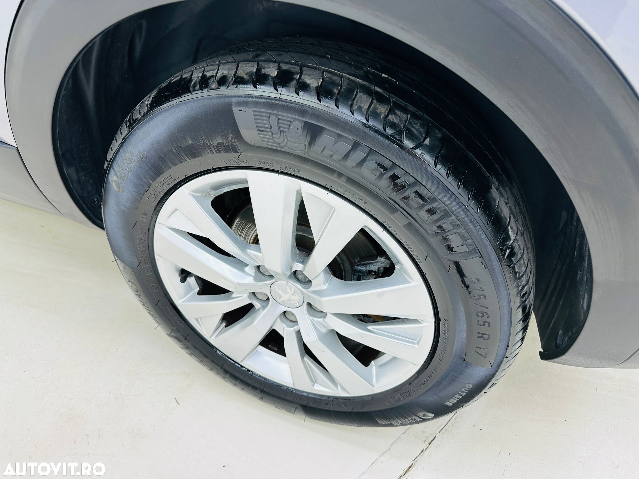 Peugeot 5008 - 16