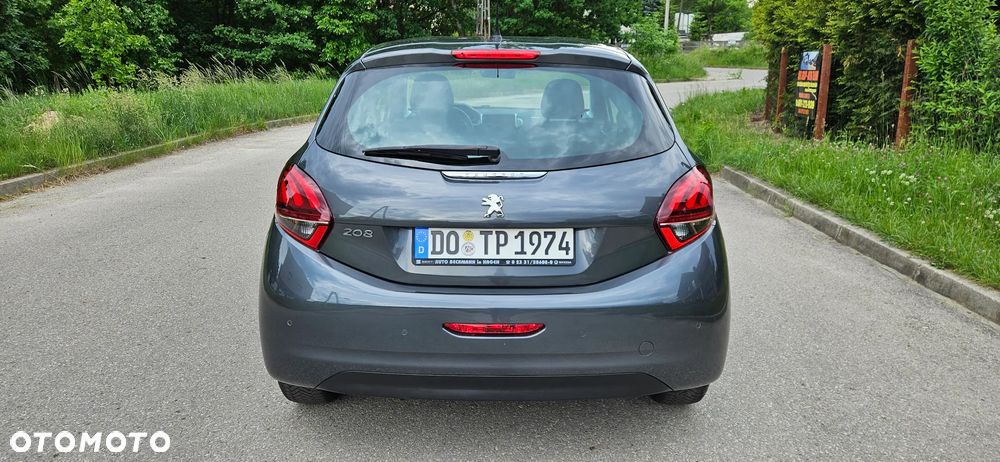 Peugeot 208 - 4