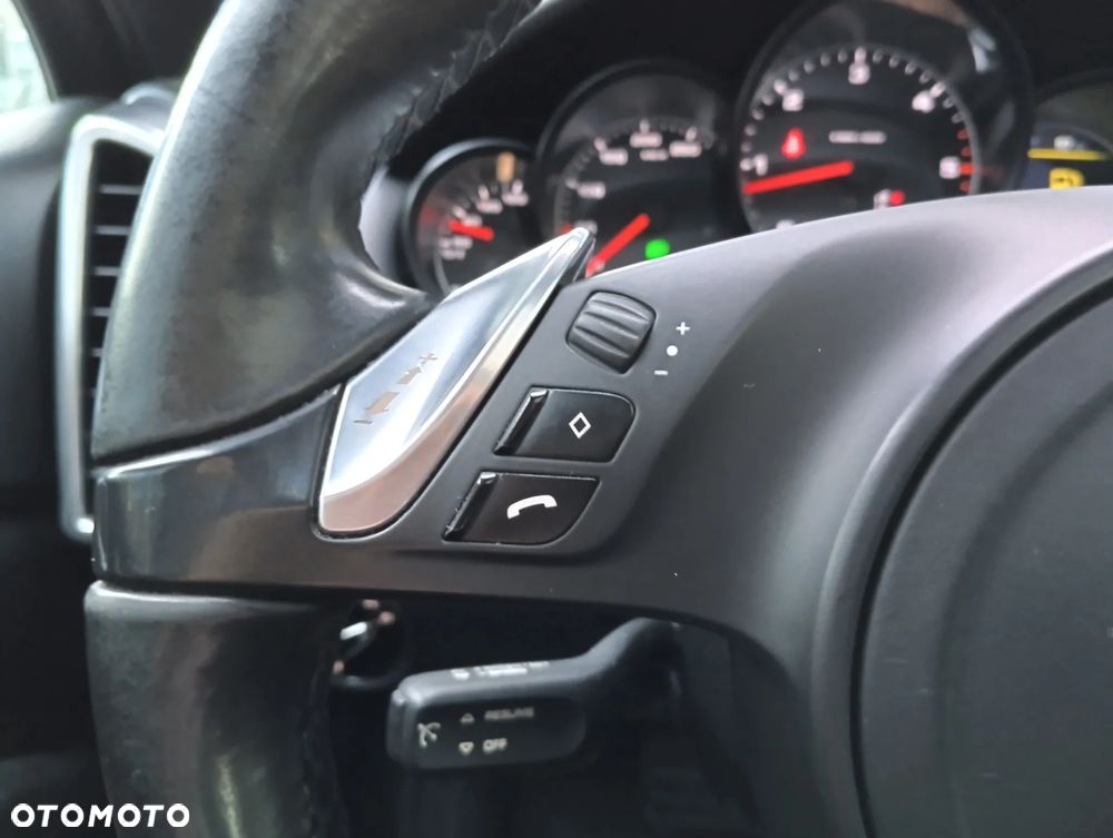 Porsche Cayenne Diesel Platinum Edition - 30