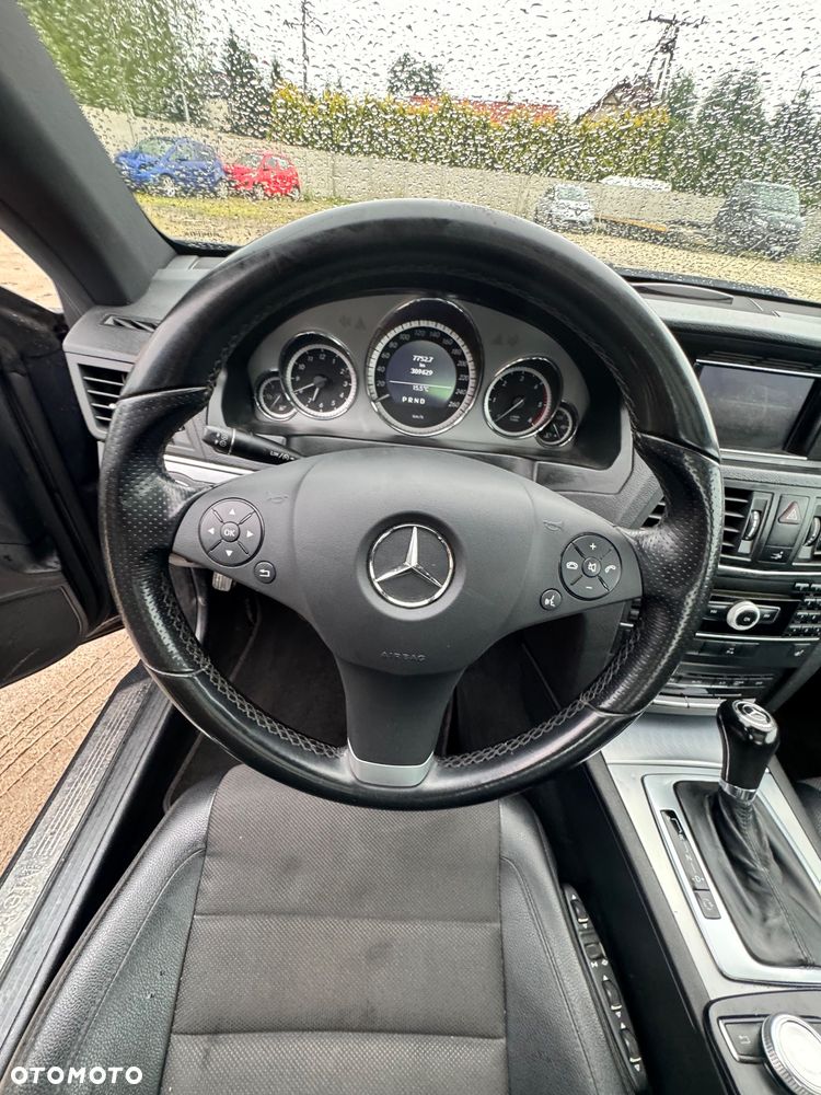 Mercedes-Benz Klasa E 350 CDI DPF BlueEFFICIENCY 7G-TRONIC Avantgarde - 17