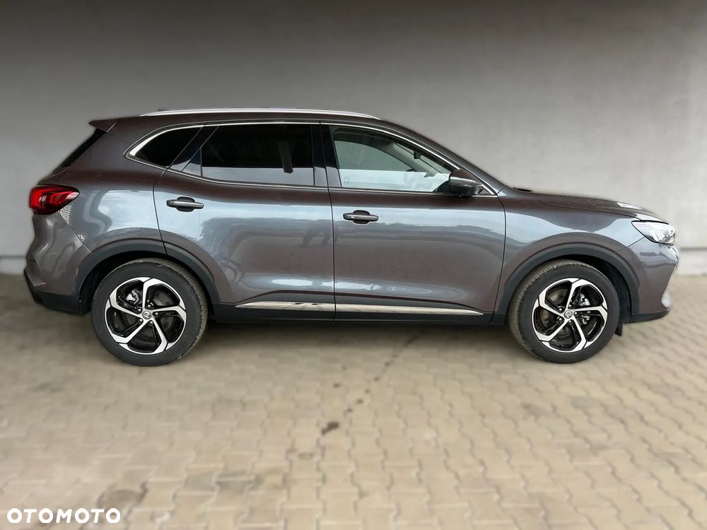 MG HS 1.5 T-GDI Exclusive - 10