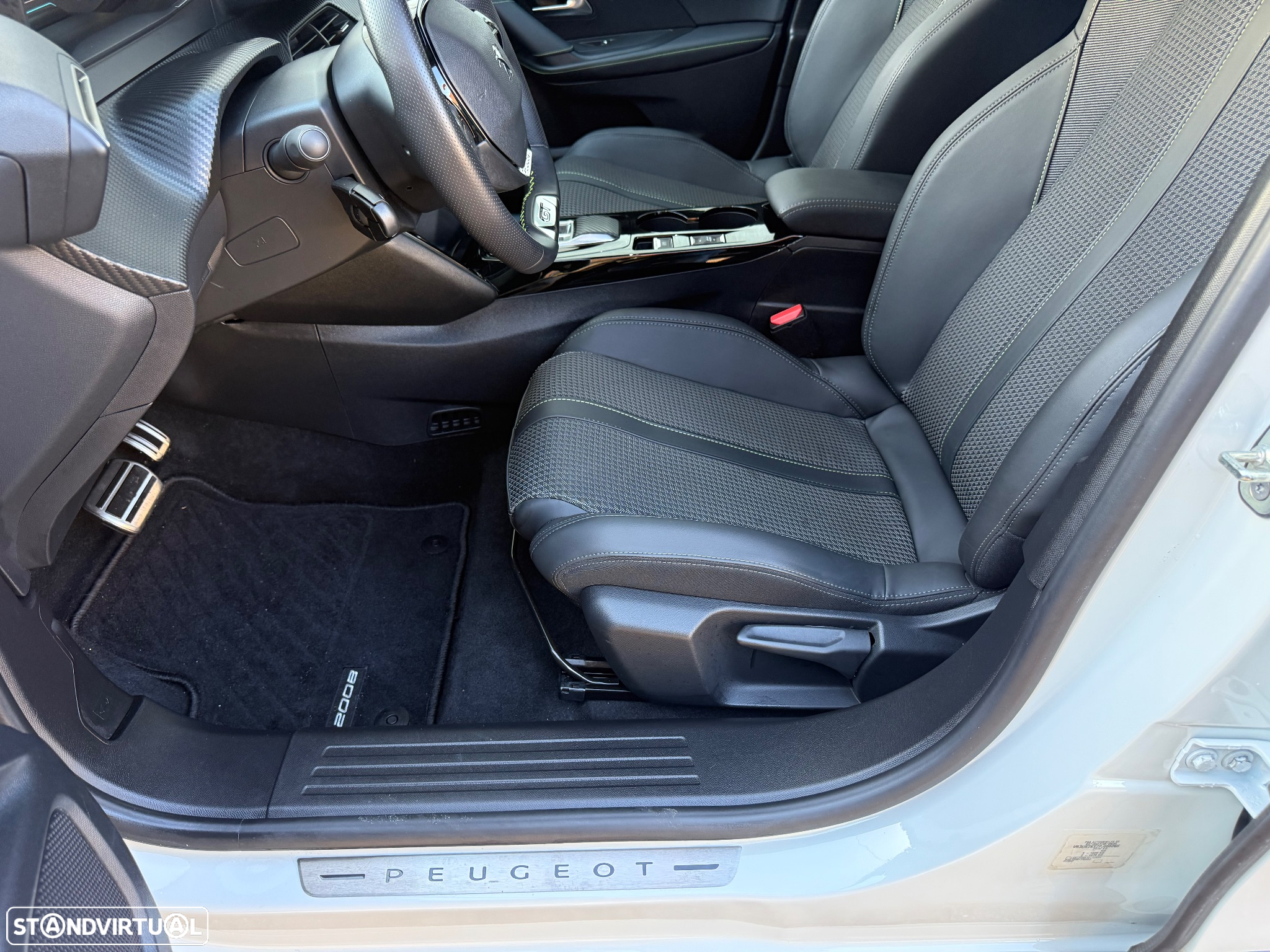 Peugeot e-2008 50 kWh Allure Pack - 40