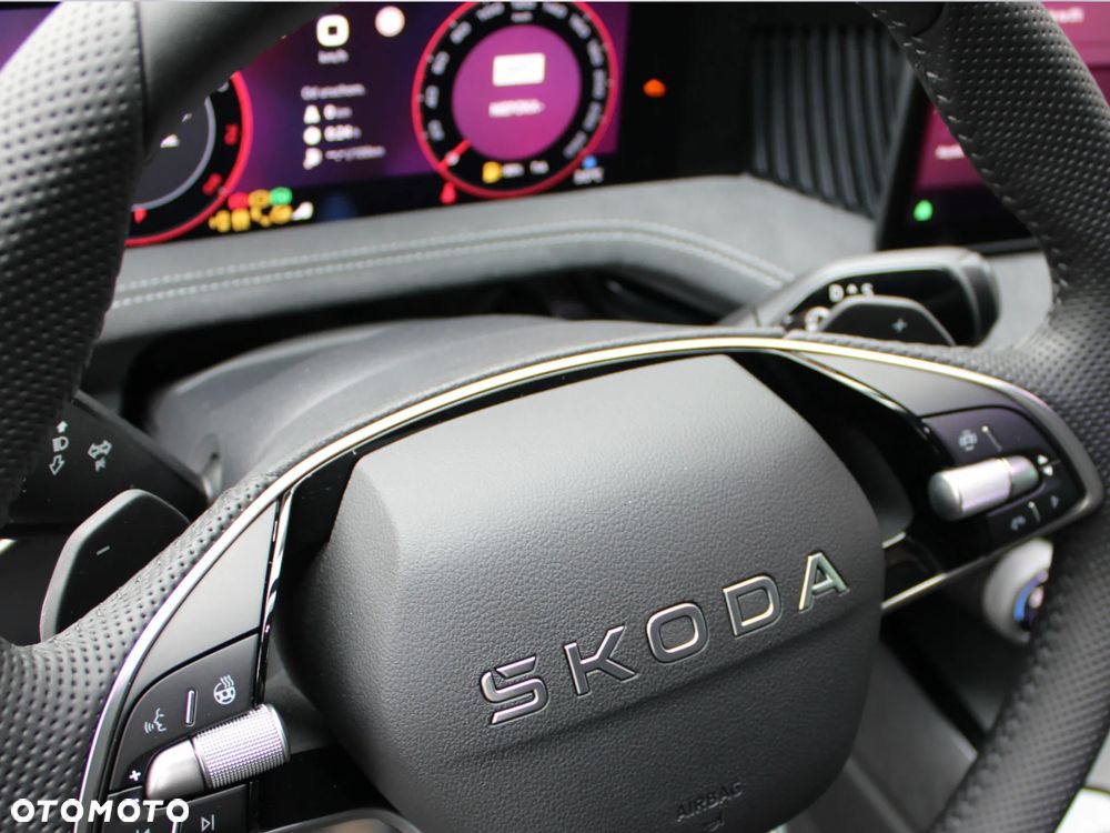 Skoda Superb 2.0 TDI SCR 4x4 Sportline DSG - 14