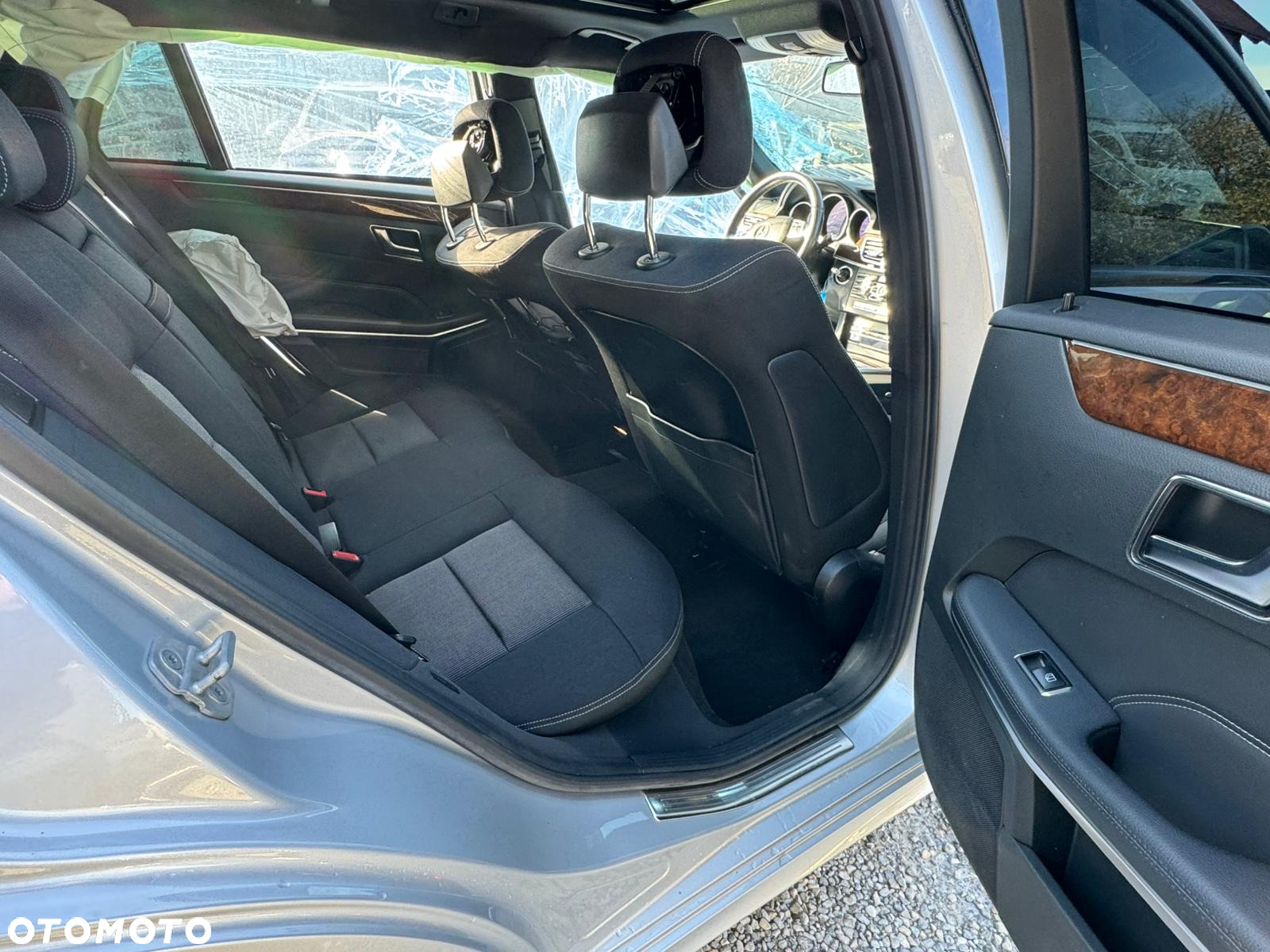 Mercedes-Benz Klasa E 220 BlueTEC 9G-TRONIC Avantgarde - 17