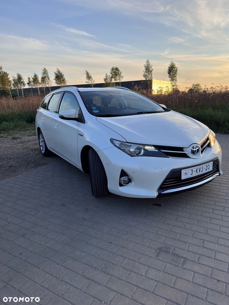 Toyota Auris 1.8 HSD Luna - 7