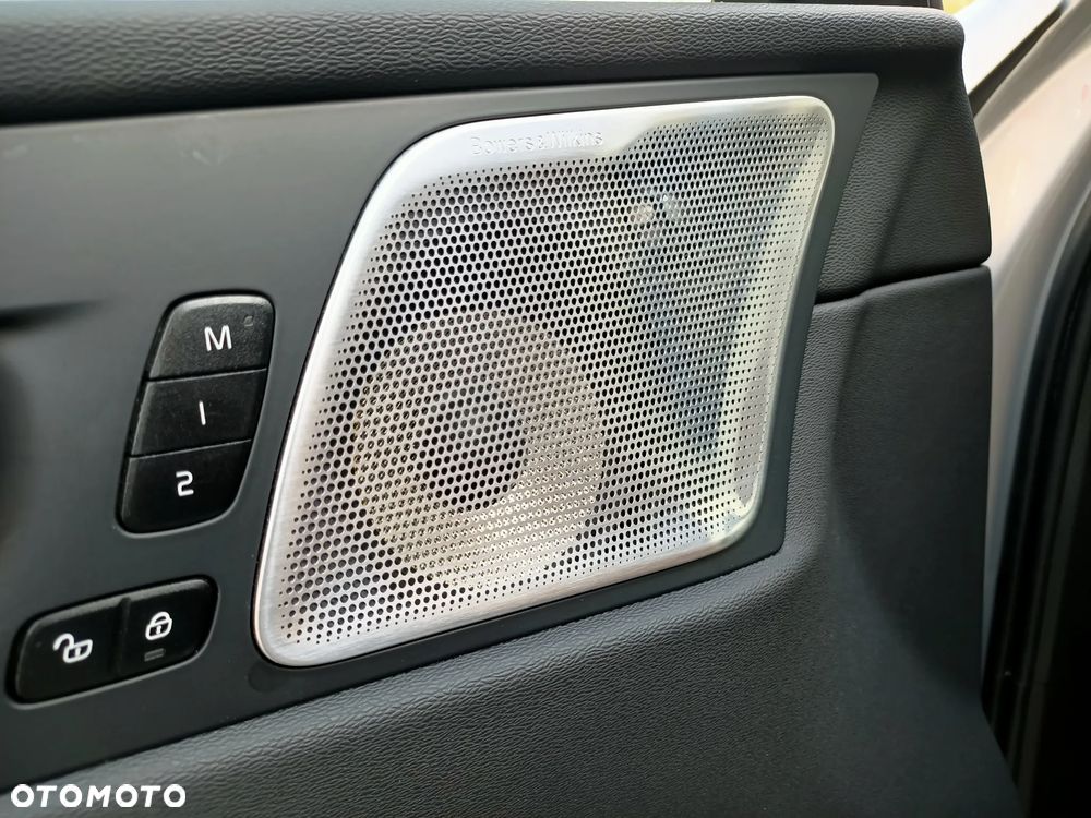 Volvo XC 60 T8 Plug-In Hybrid AWD Ultimate Bright - 22