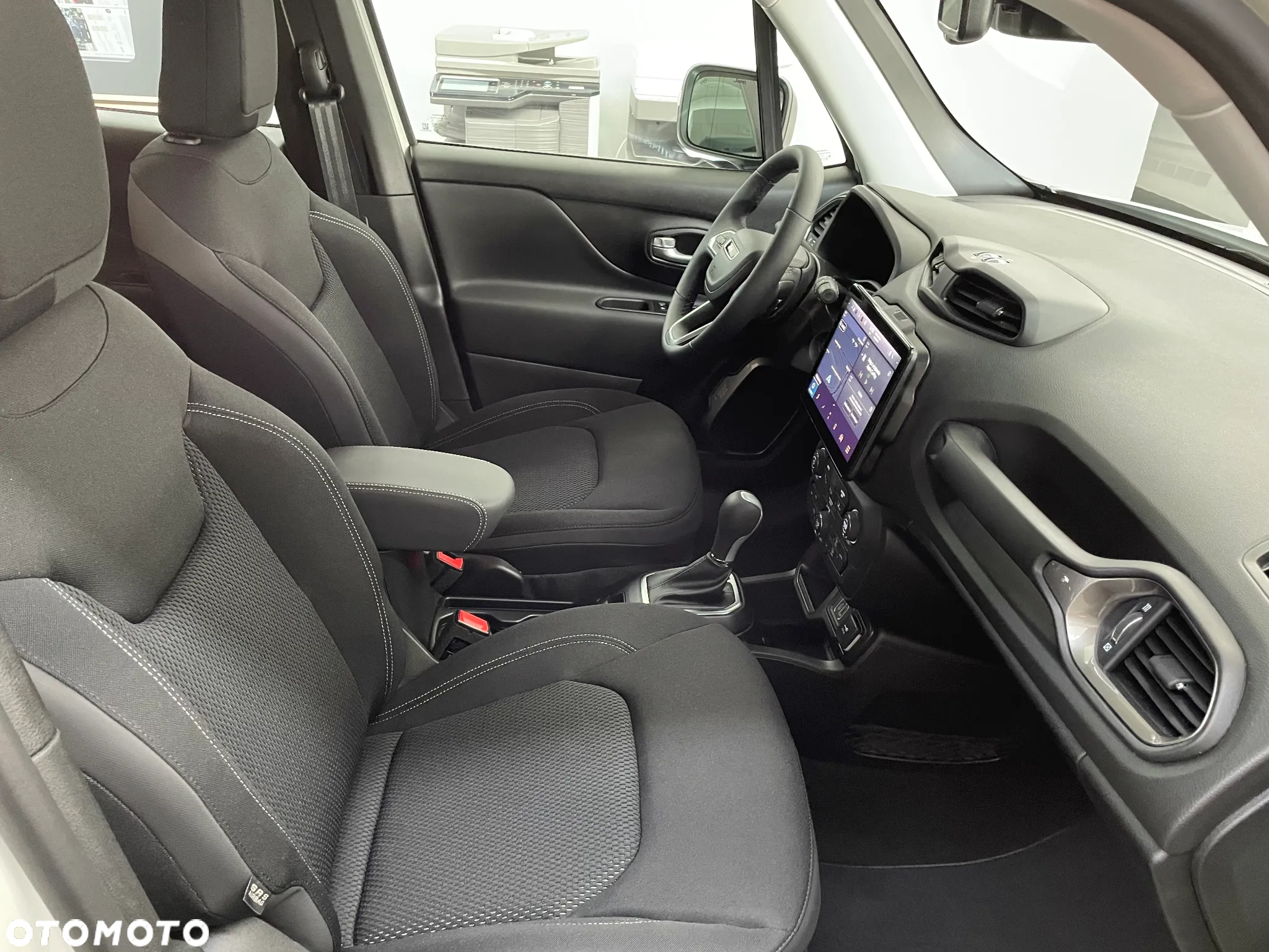 Jeep Renegade - 11