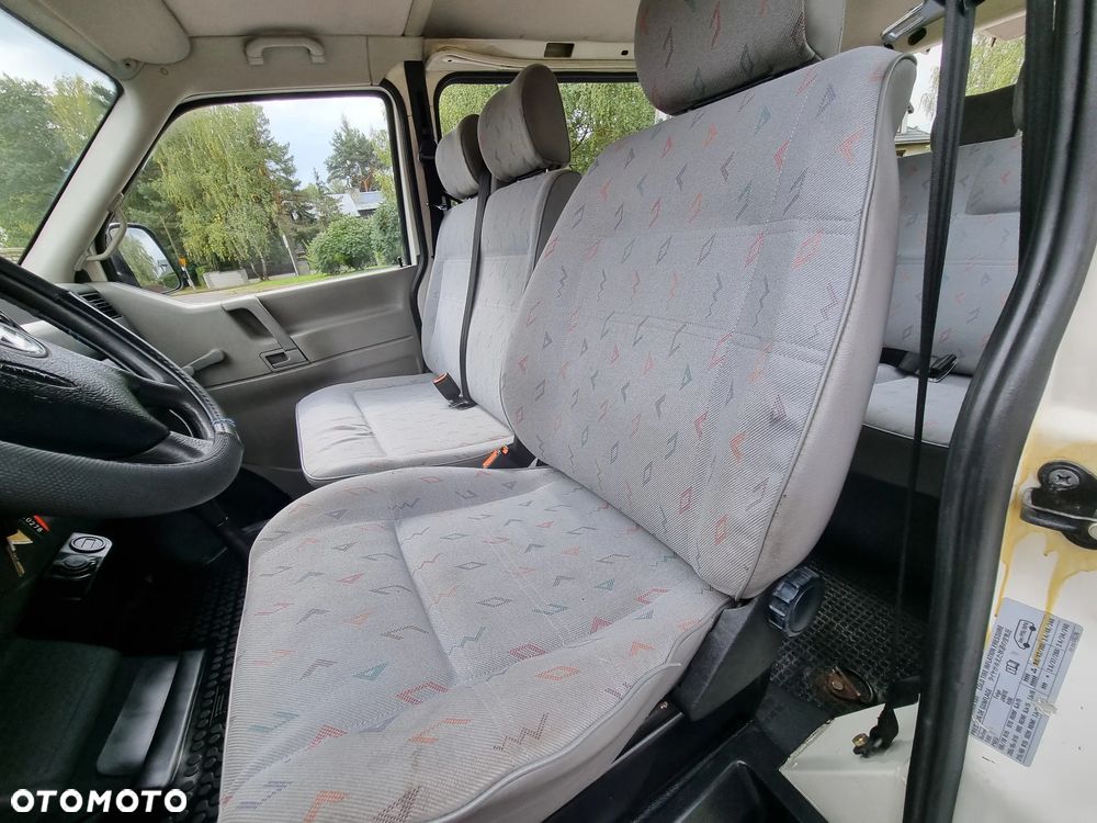 Volkswagen Transporter Mixt - 34