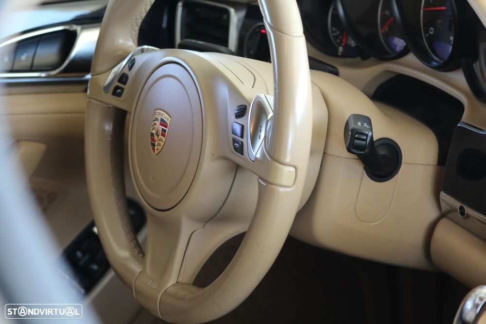 Porsche Panamera Platinum Edition - 28