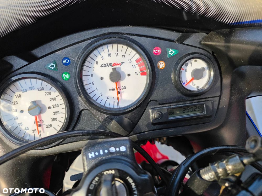 Honda CBR - 15