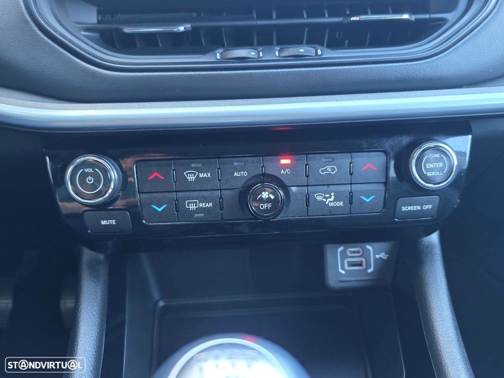 Jeep Compass 1.3 T Limited - 15