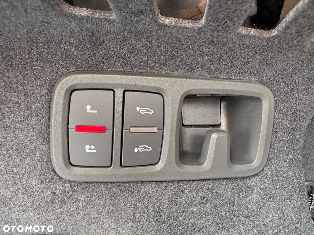 Audi Q8 - 8