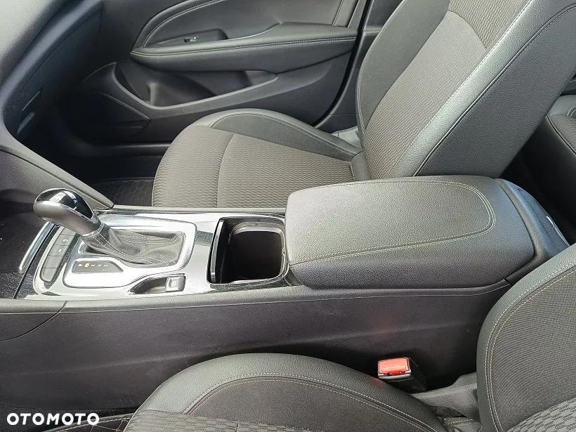 Opel Insignia 1.5 T Elite S&S - 17