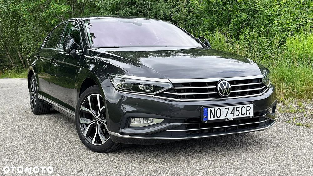 Volkswagen Passat 1.5 TSI EVO Elegance DSG - 1