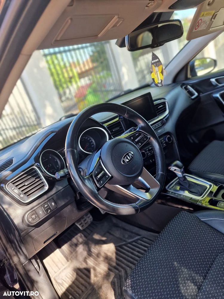 Kia Ceed SW 1.6 CRDi DCT Platinum Edition - 16