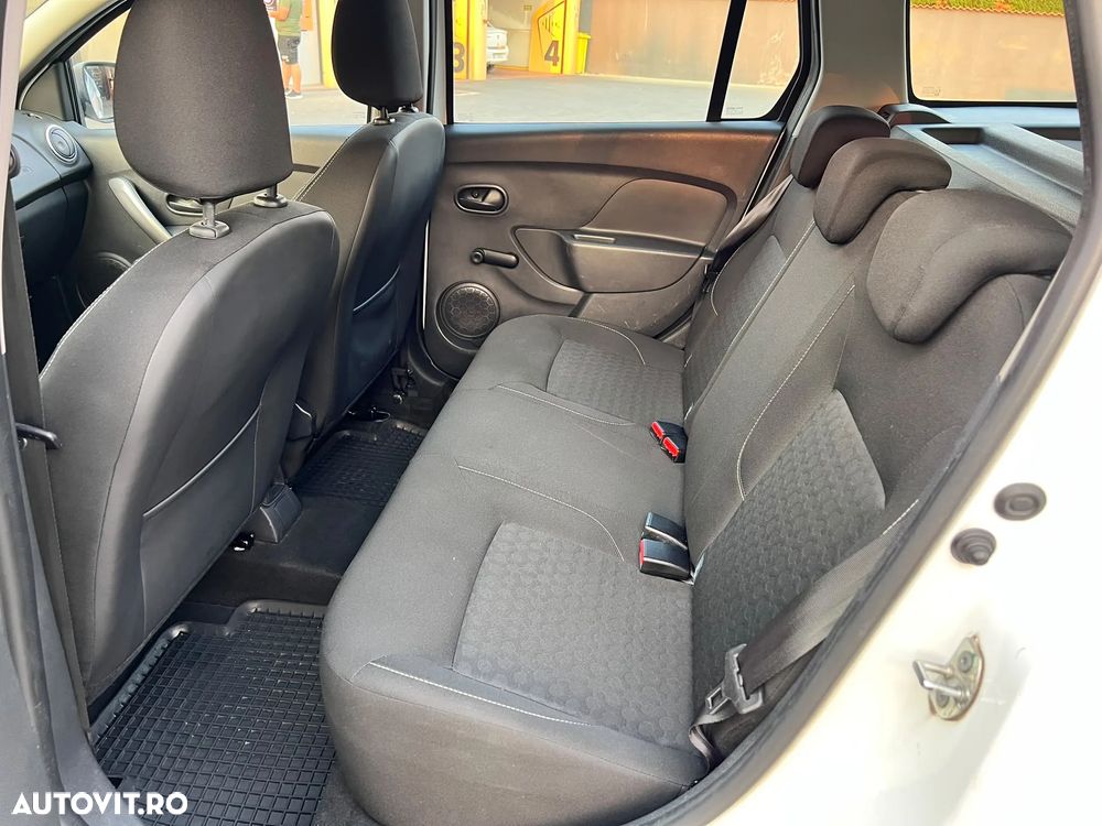 Dacia Logan 1.2 16V Laureate - 7