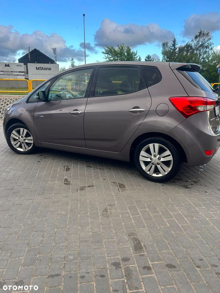 Hyundai ix20 1.4 CRDi Premium blue - 6