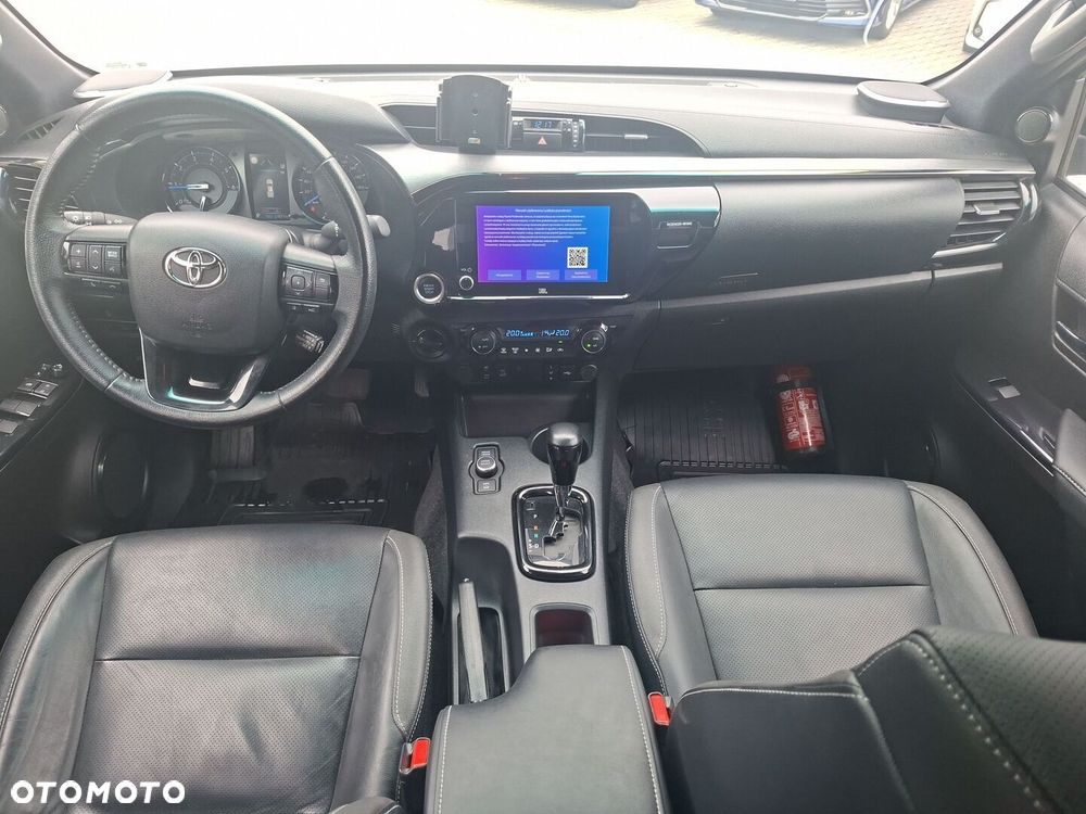 Toyota Hilux 2.8 D-4D mHEV Double Cab Invincible 4x4 - 14