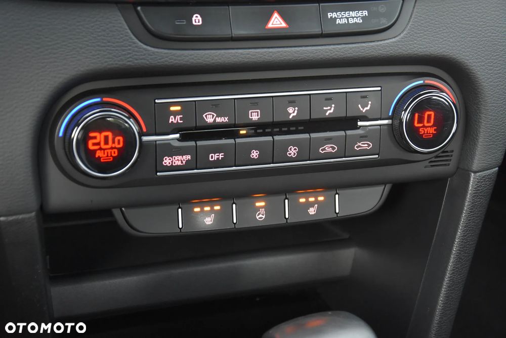 Kia XCeed 1.6 GDI DCT6 OPF Inspiration - 32