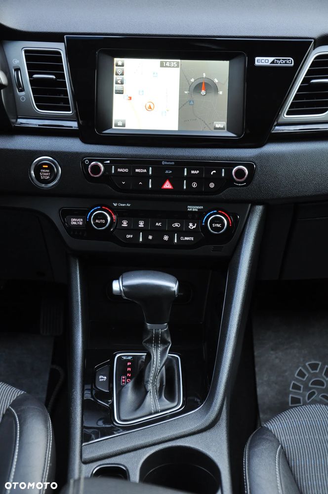 Kia Niro 1.6 GDI HEV 2WD OPF Edition 7 - 22