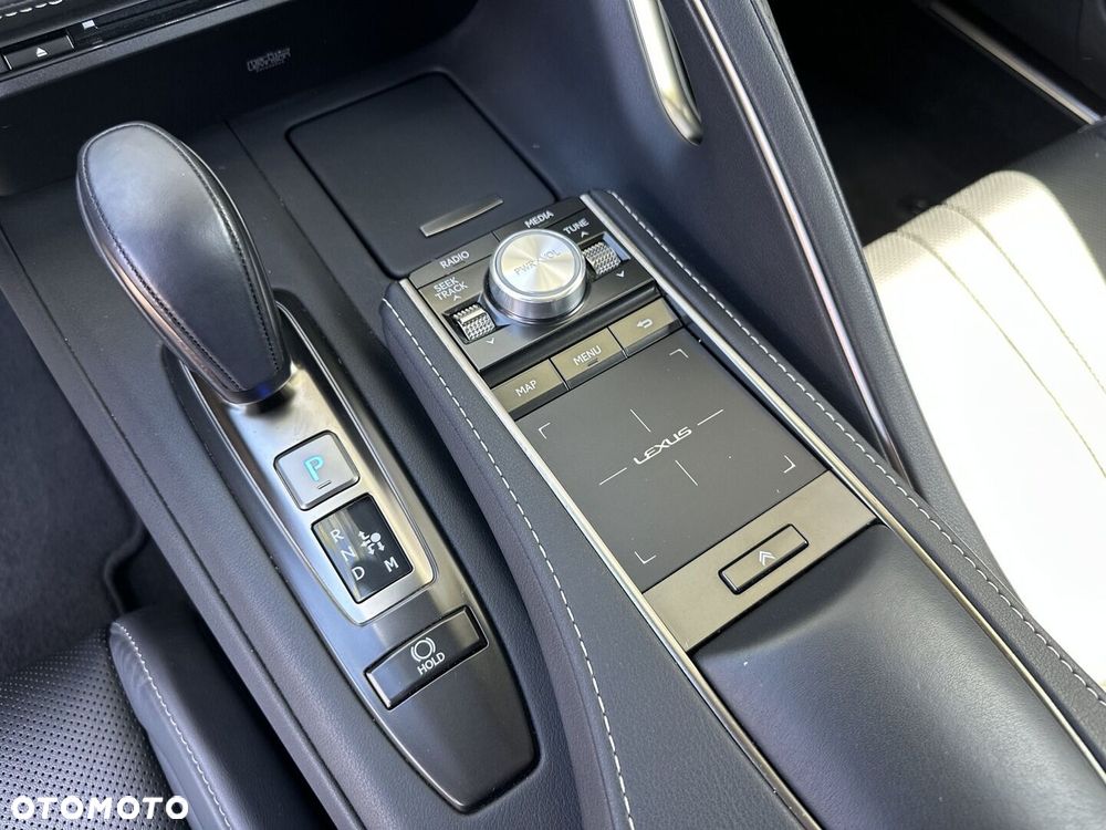 Lexus LC - 17