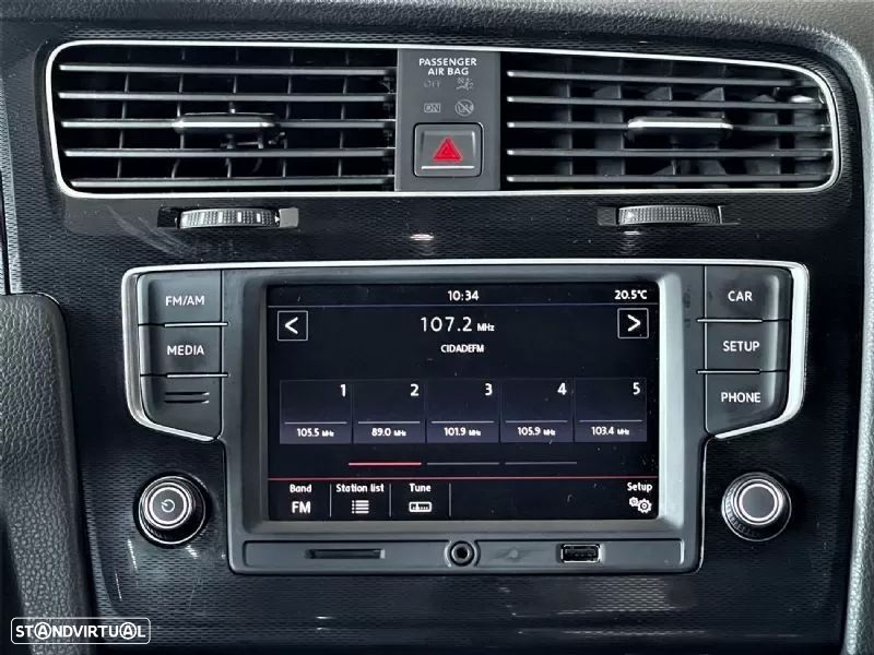 VW Golf - 38