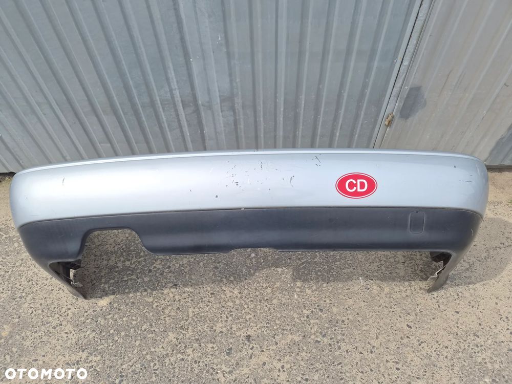 Zderzak tył Audi A8 D2 przewd liftem LY7M - 1