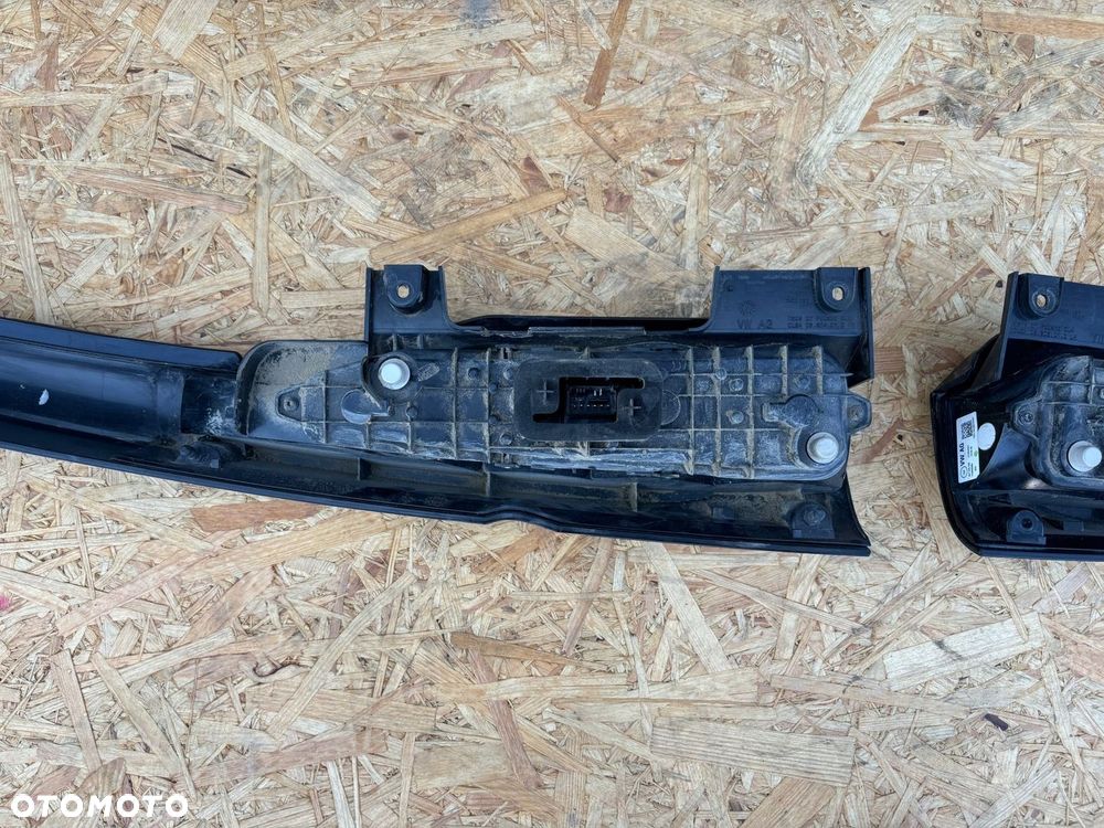 TYLNA LAMPA PRAWA VW CADDY 4 2K7 TYŁ 2K7 945 096 A - 3