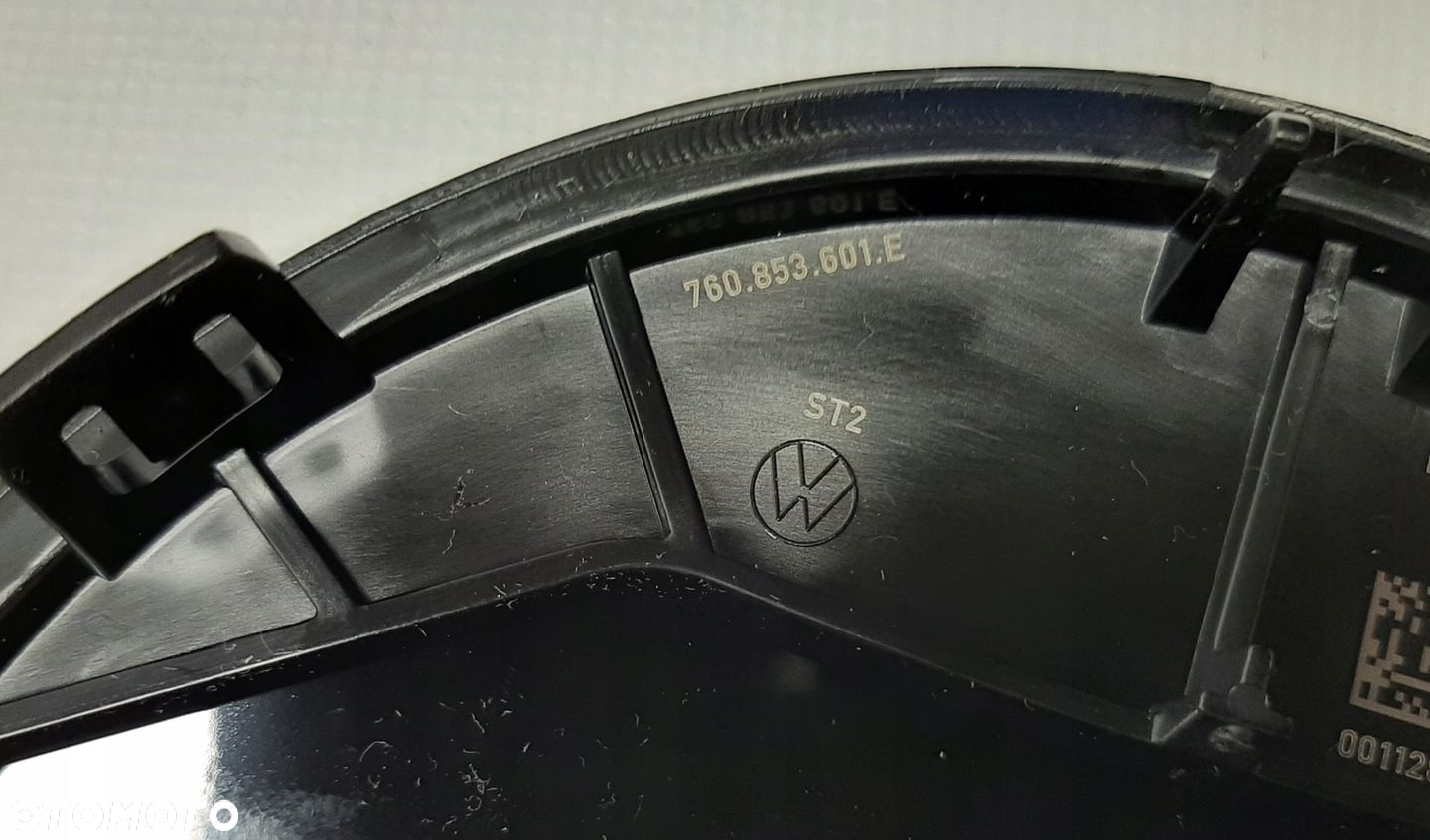 VW Touareg 3 LIFT Znaczek Emblemat NOWY 760853601E oryginał Radar ACC - 3