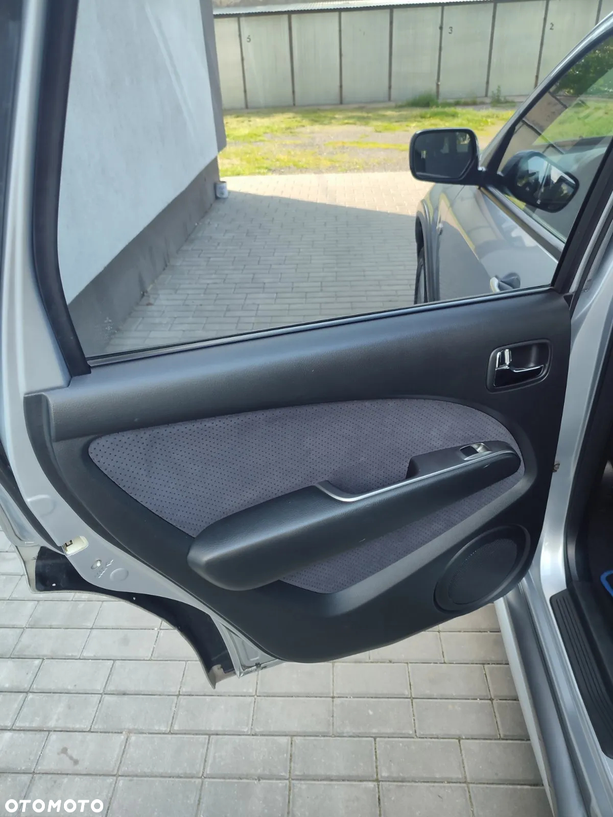 Mitsubishi Outlander 2.4 Intense (lea) - 5