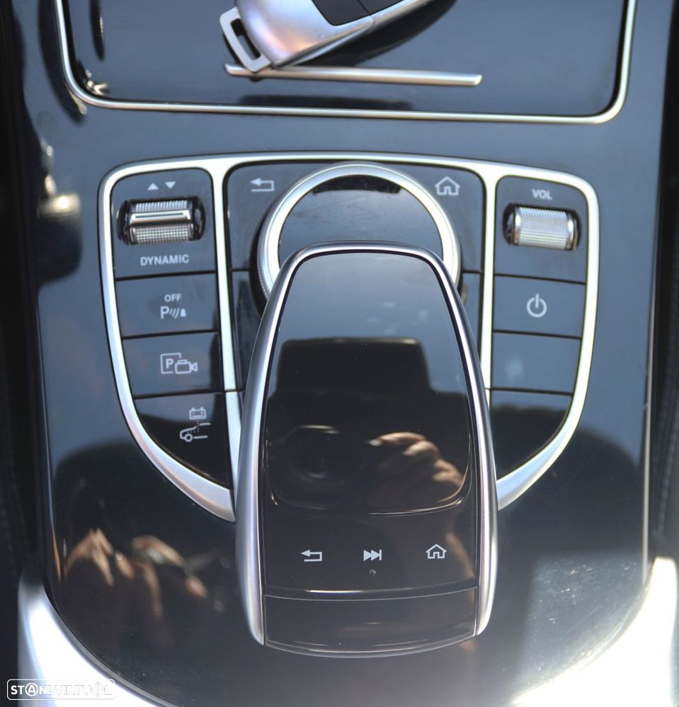 Mercedes-Benz C 300 - 23