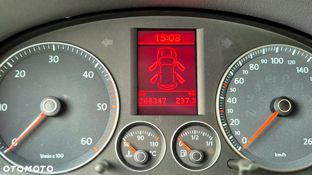 Volkswagen Touran 1.9 TDI DPF BlueMot Trendline - 15