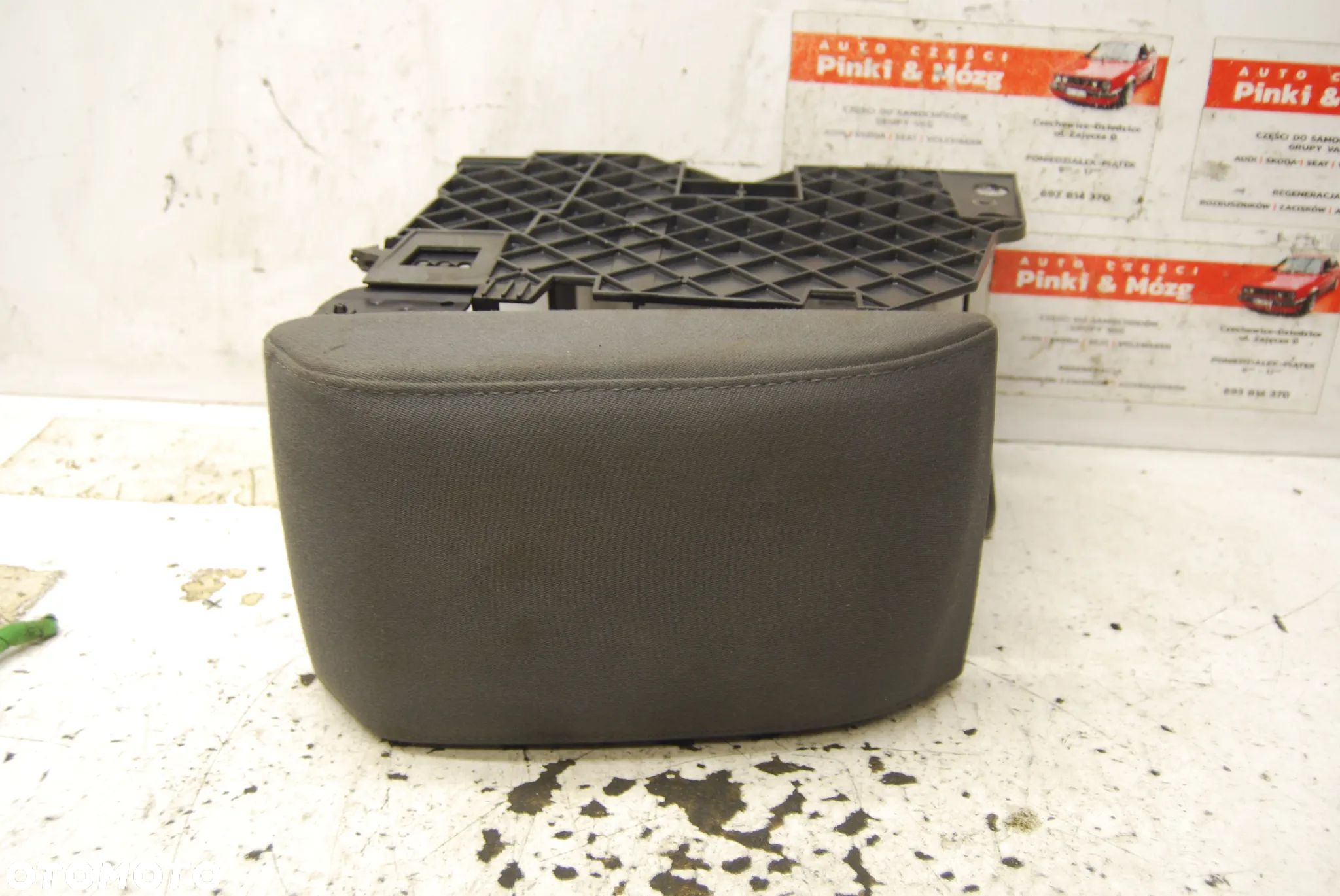 PODŁOKIETNIK 1T0857669G VW TOURAN I CADDY 1T0857669 - 1
